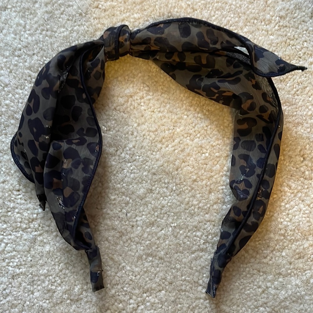 NWOT Olive green leopard headband